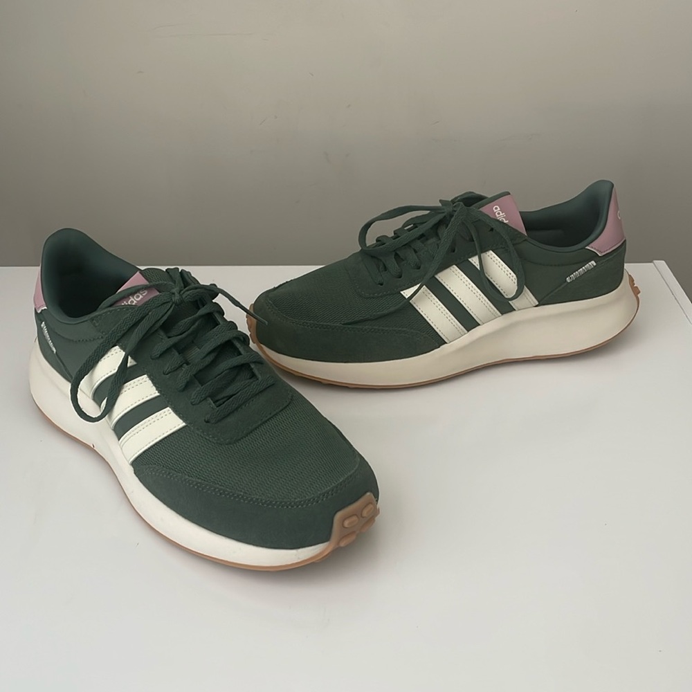 Adidas Women's Run 70s 2.0 Retro Sneakers Size 10 Medium Green Pink Running